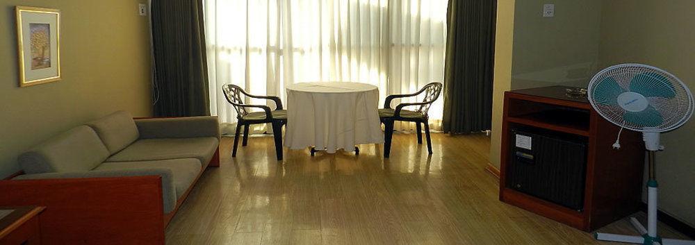 Holiday Suites ตักนา ภายนอก รูปภาพ